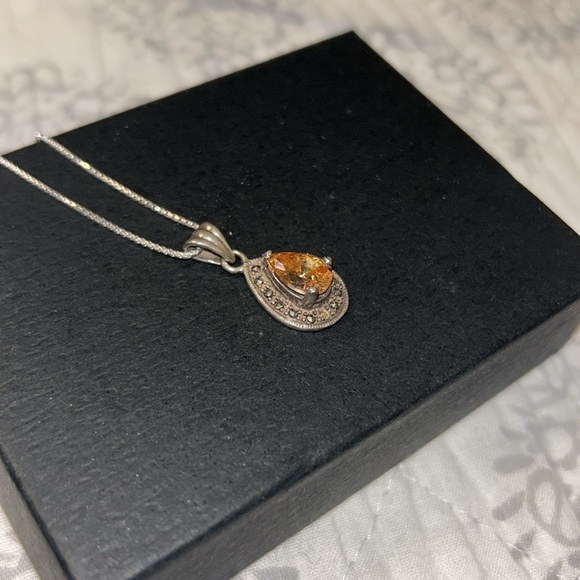 Elegant Teardrop Citrine/Yellow Topaz & Crystal Birthstone/ Pendant Necklace - Picture 7 of 9